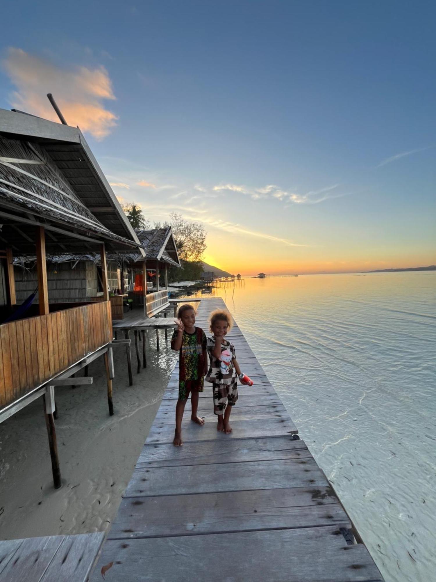 Junior Homestay Kri Esterno foto