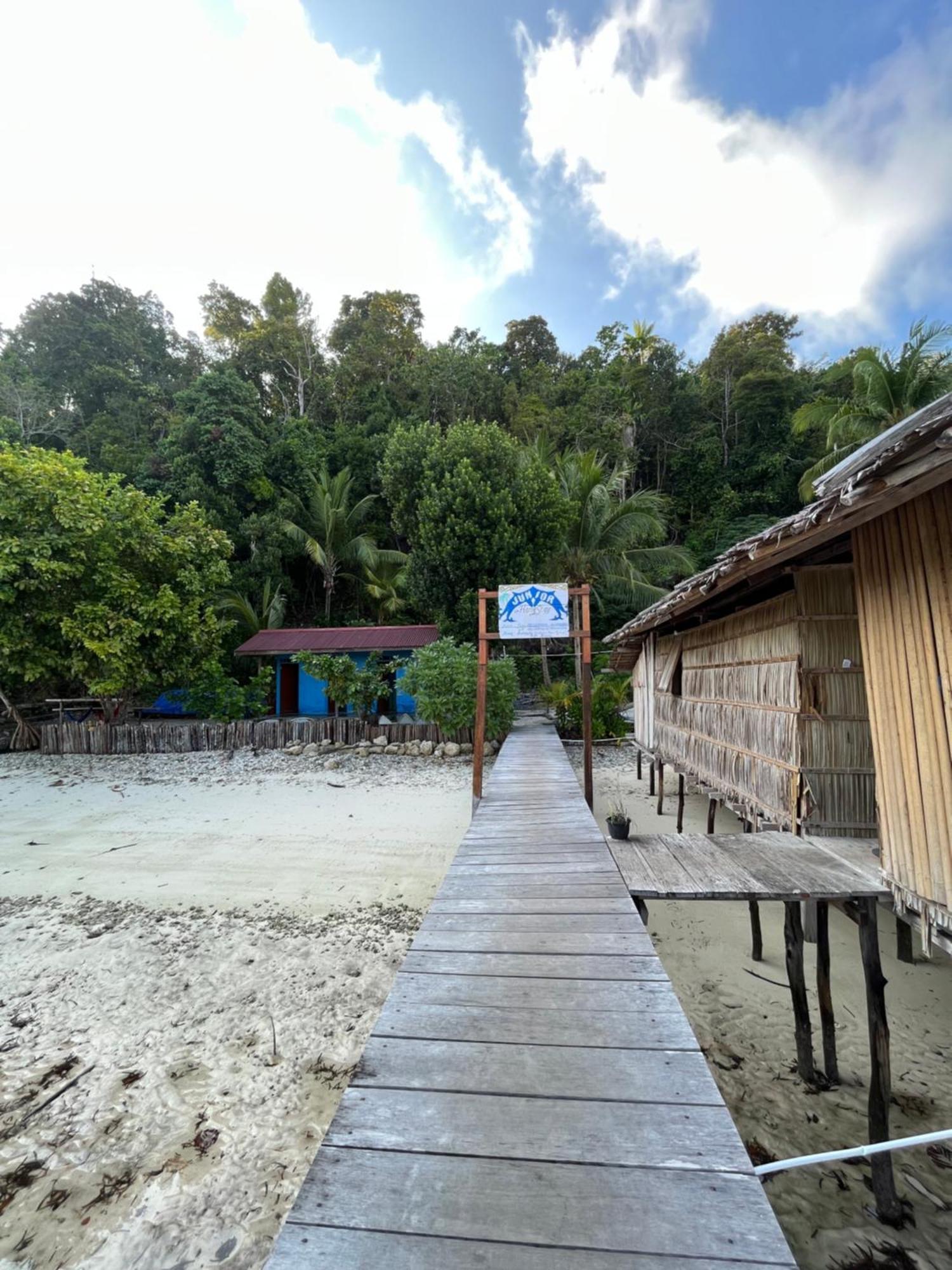 Junior Homestay Kri Esterno foto