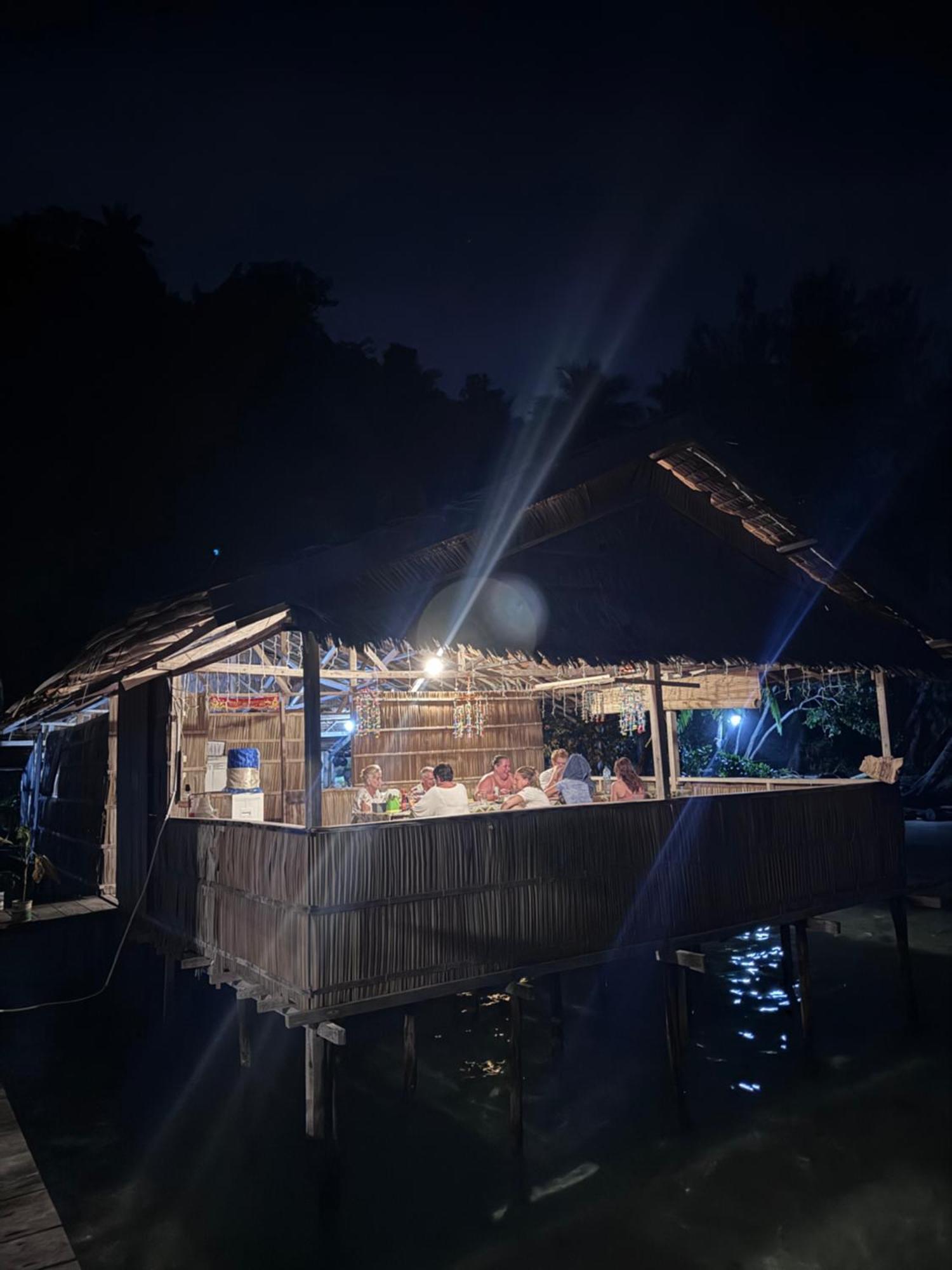 Junior Homestay Kri Esterno foto